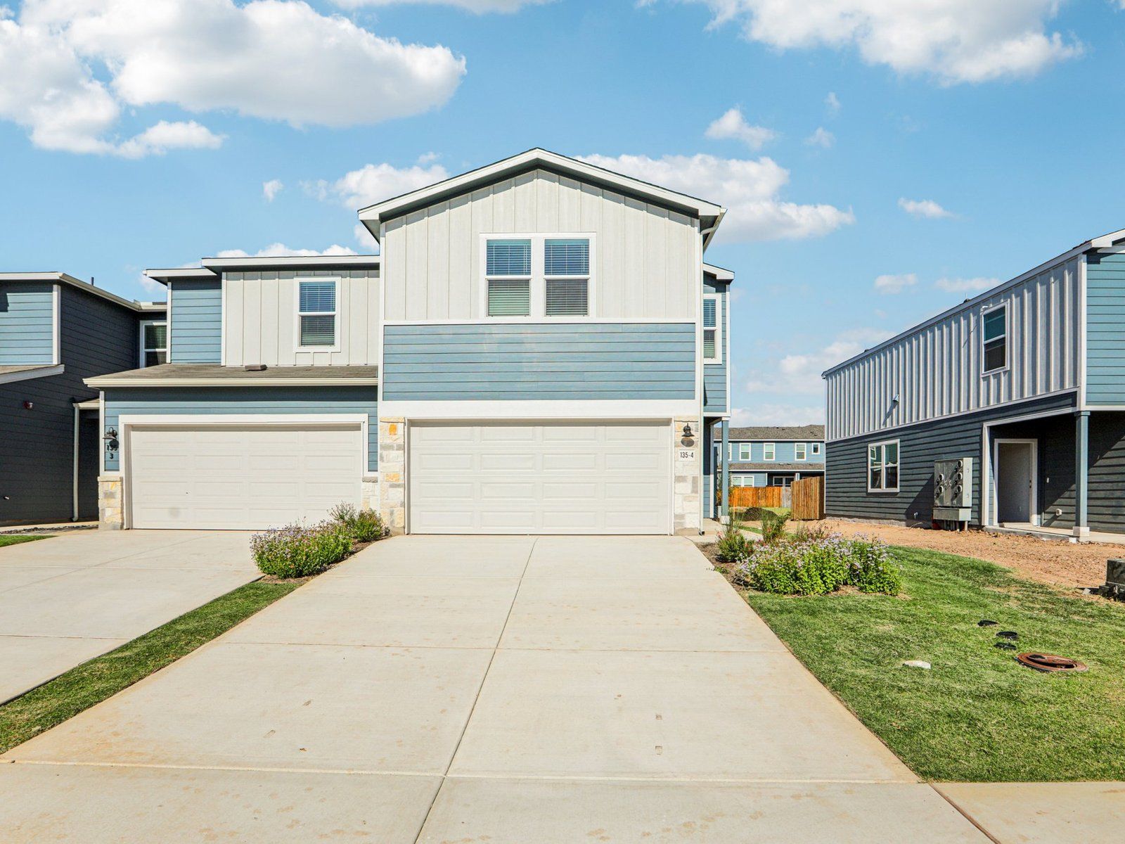 135 Cinnabar Lane Unit #4:135 Cinnabar Lane Unit 4 Front Exterior