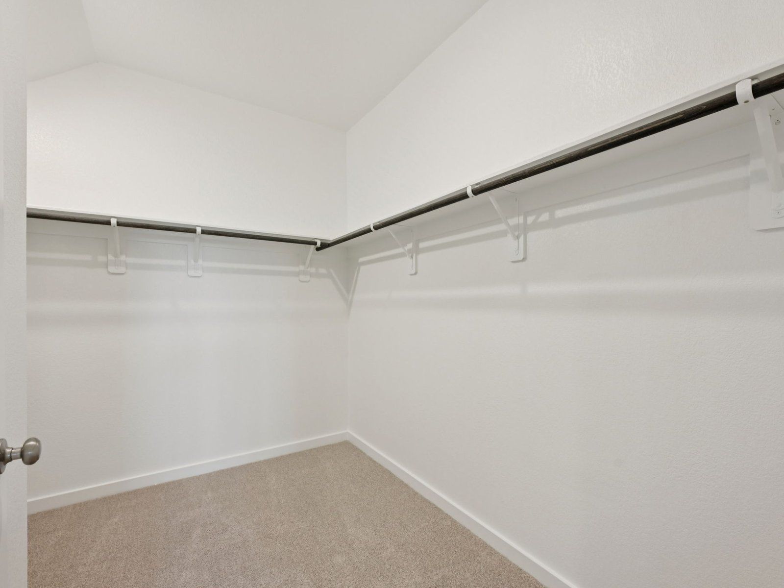 The Sommerville floorplan in Glendale Lakes of Rosharon, TX.:Primary Closet