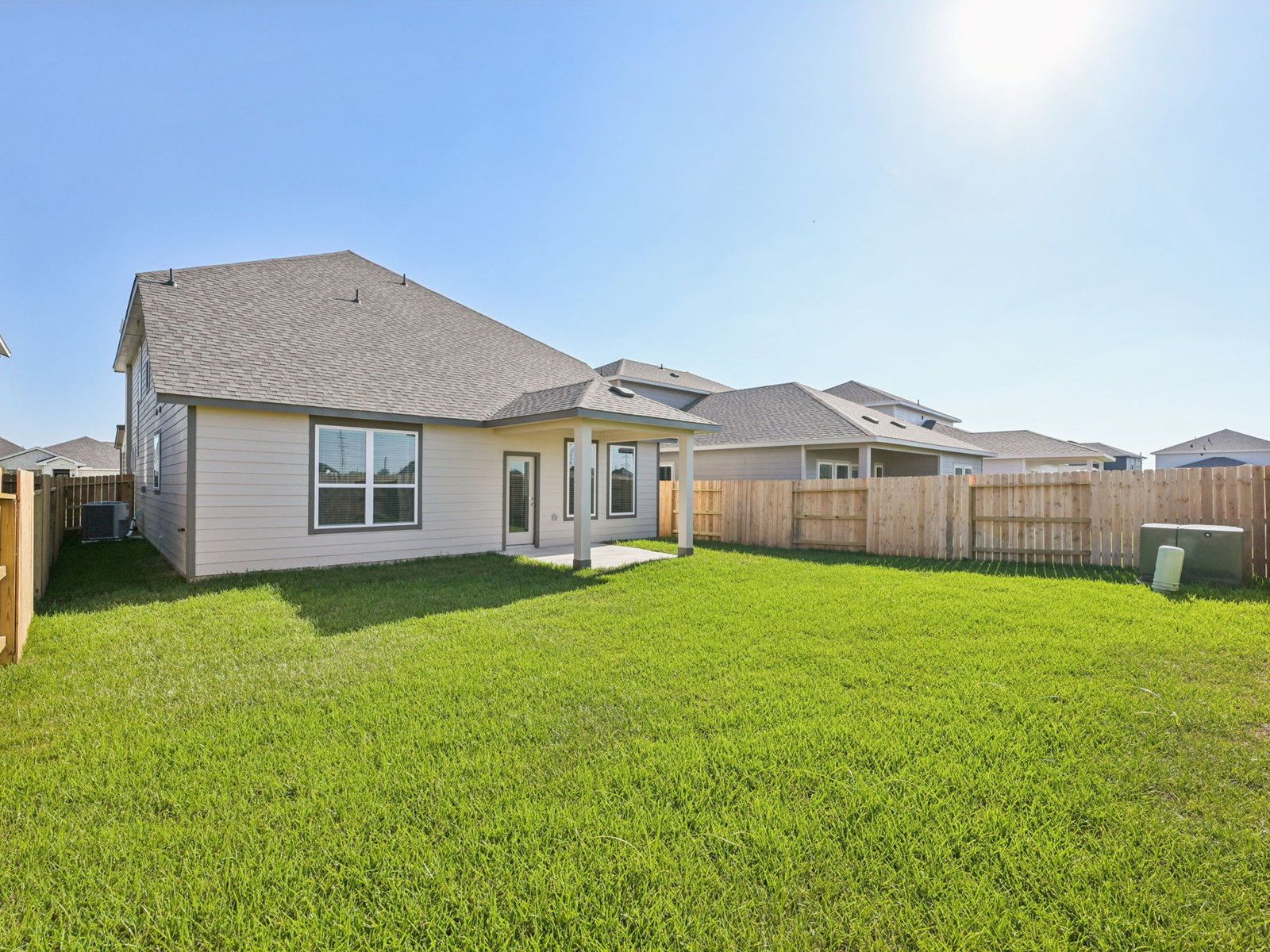 Back:The Texoma floorplan in Glendale Lakes of Rosharon, TX.