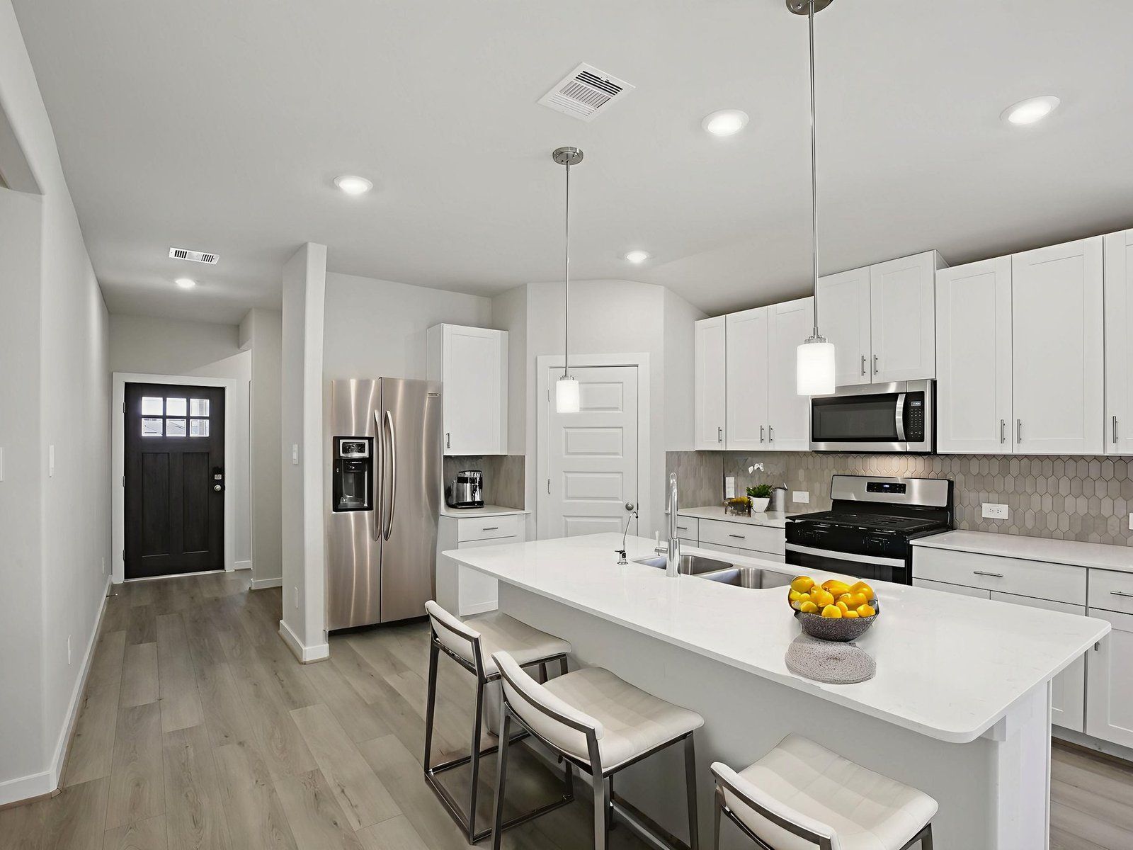 The Hughes floorplan in Glendale Lakes of Rosharon, TX.:Kitchen