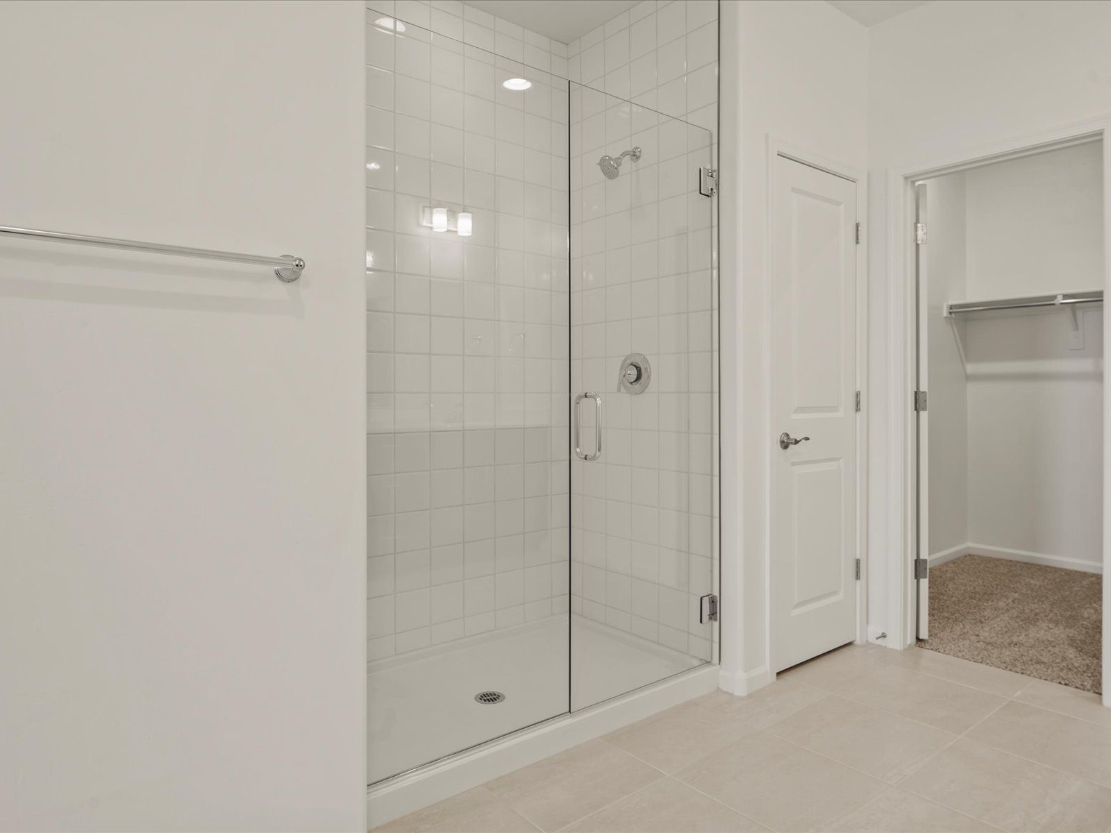 Bathroom:Welcome to the 2340 Floorplan.