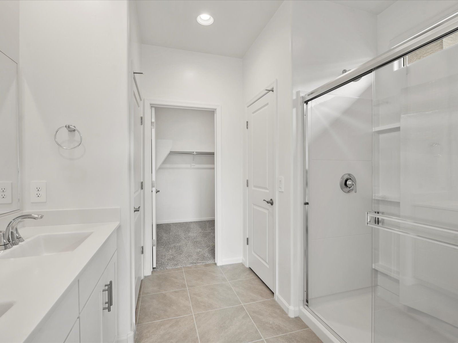 Bathroom:Welcome to the 2380 Floorplan.