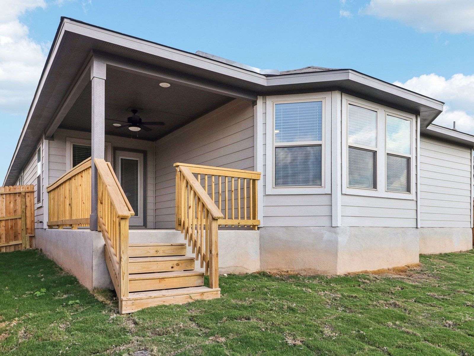 Back exterior of the Allen floorplan at a Meritage Homes community.:Back Exterior