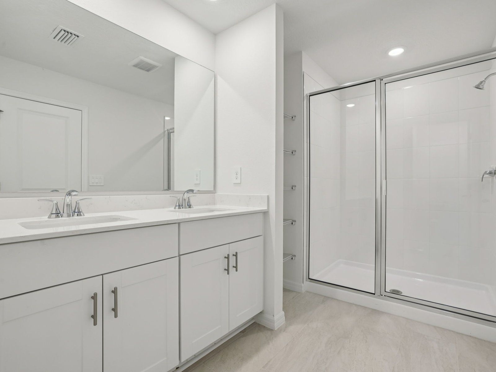 Primary bathroom:Primary bathroom