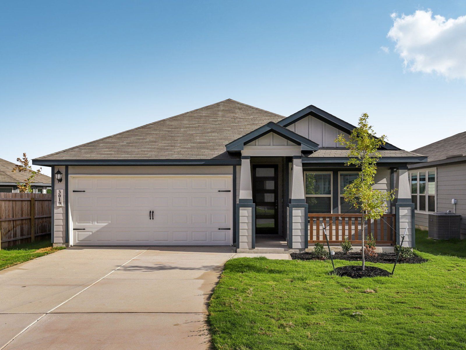 Front elevation S for the Callaghan floorplan in a Meritage Homes community.:Front Exterior