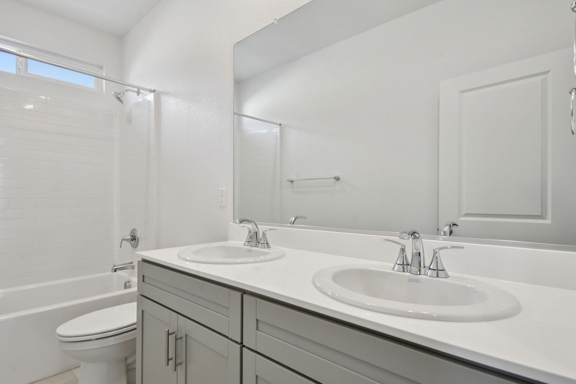 4609 Majesty Way - Legacy at Liberty at Lincoln, CA.:Bathroom