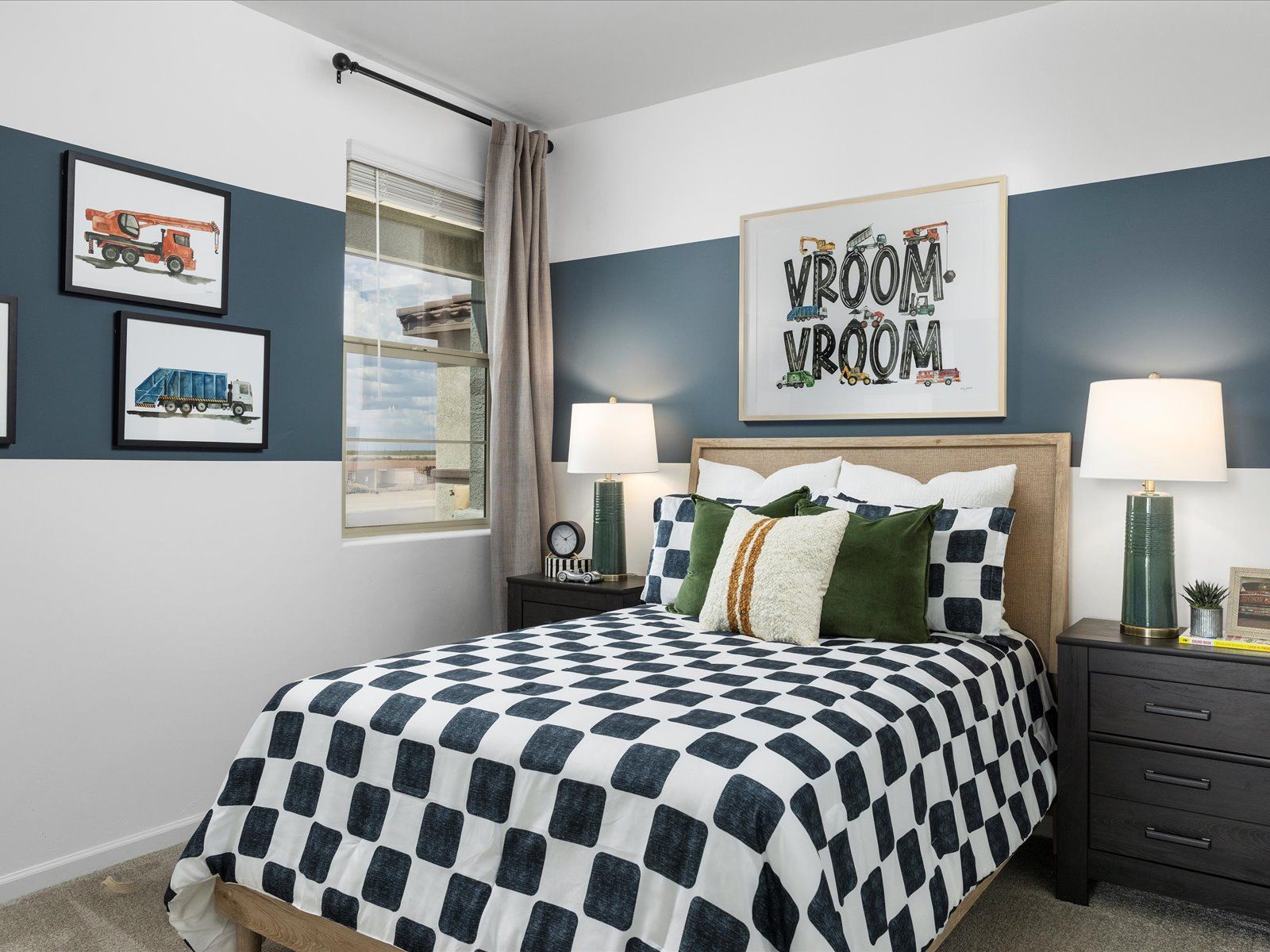 Welcome to the 1550 floorplan.:Bedroom