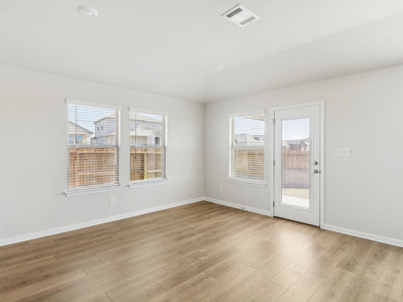 Dining room in the Fitzhugh floorplan at a Meritage Homes community.:Dining Room