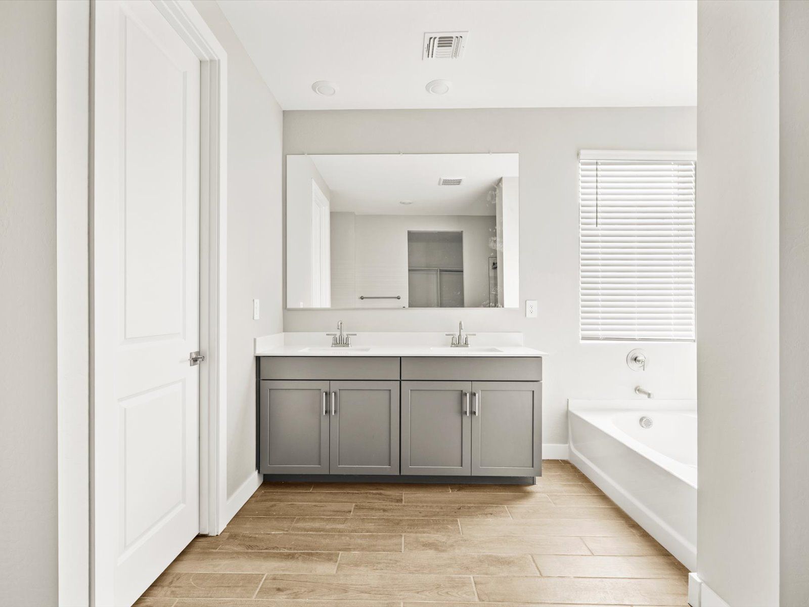 Welcome to the Lark floorplan.:Bathroom