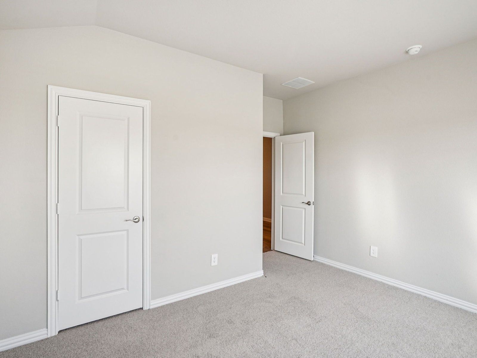 The Preston floorplan with the Radiant interior package.:Bedroom