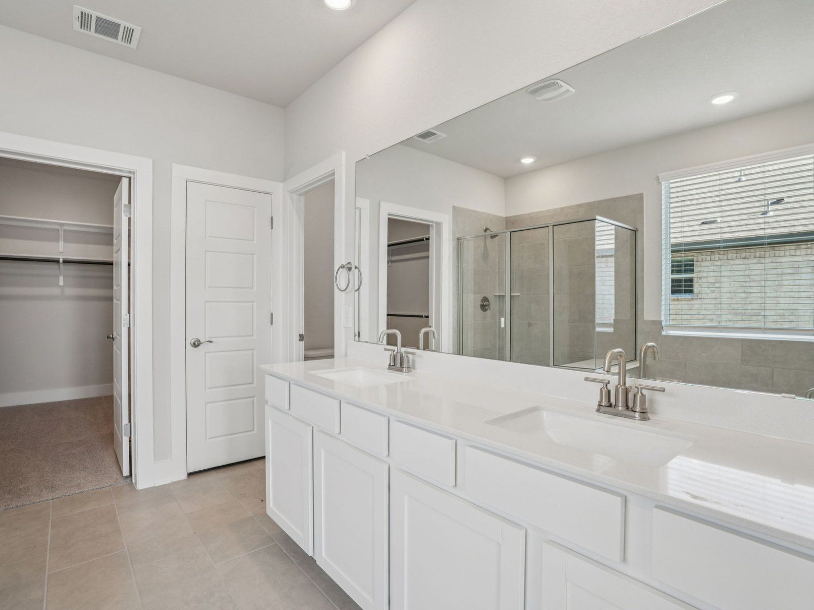 Primary bathroom in the Cedar floorplan at a Meritage Homes community.:Primary Bathroom