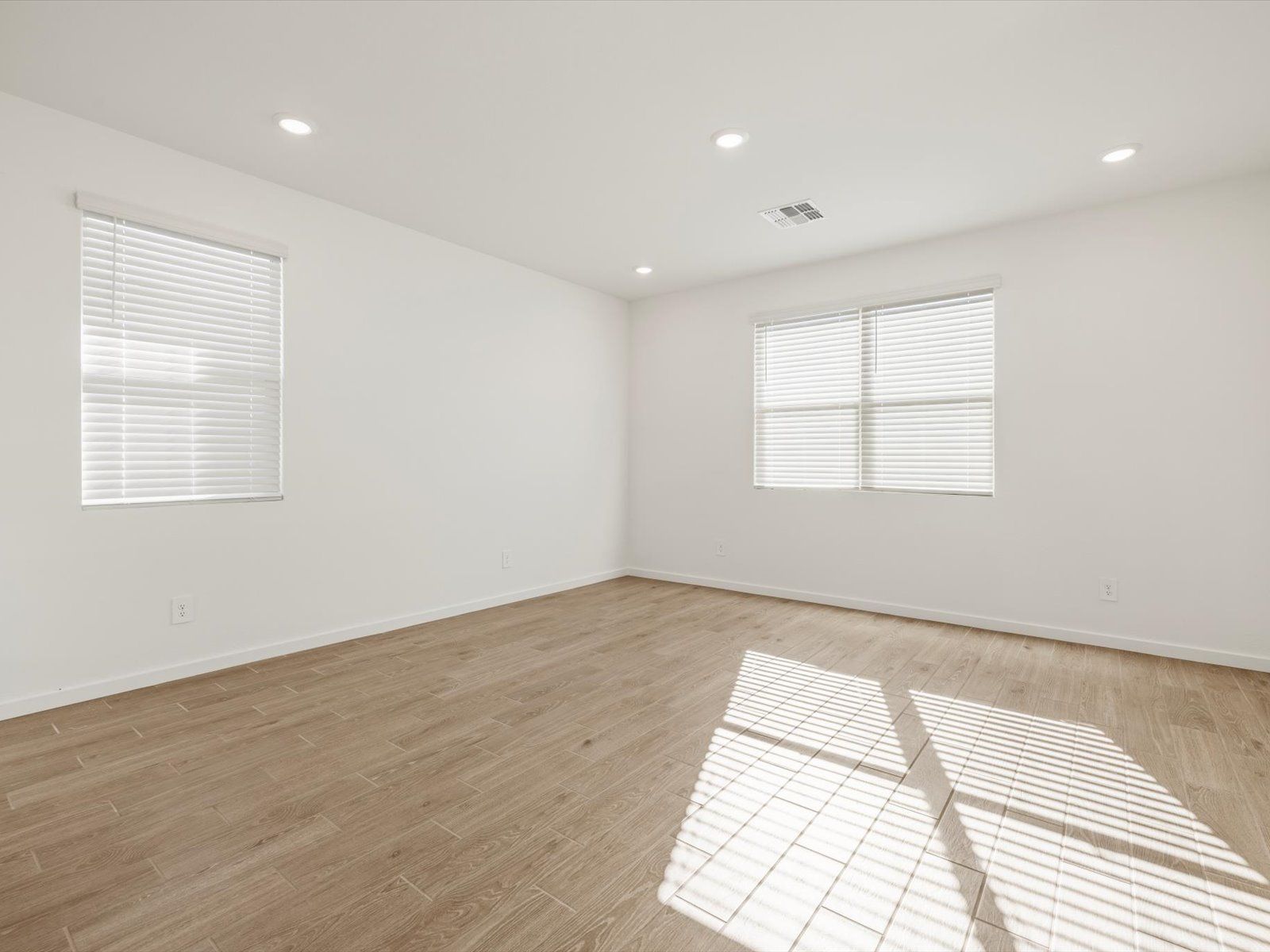 Living Area:Living Area