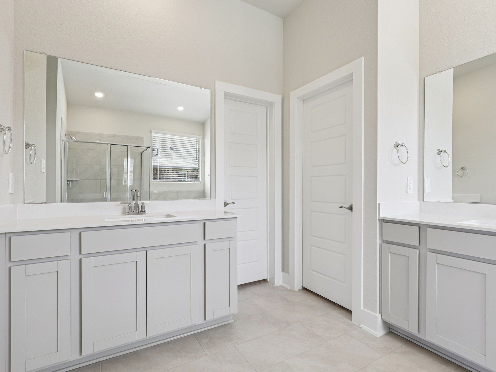 Primary Bathroom:Primary bathroom in the Holly floorplan at a Meritage Homes community.