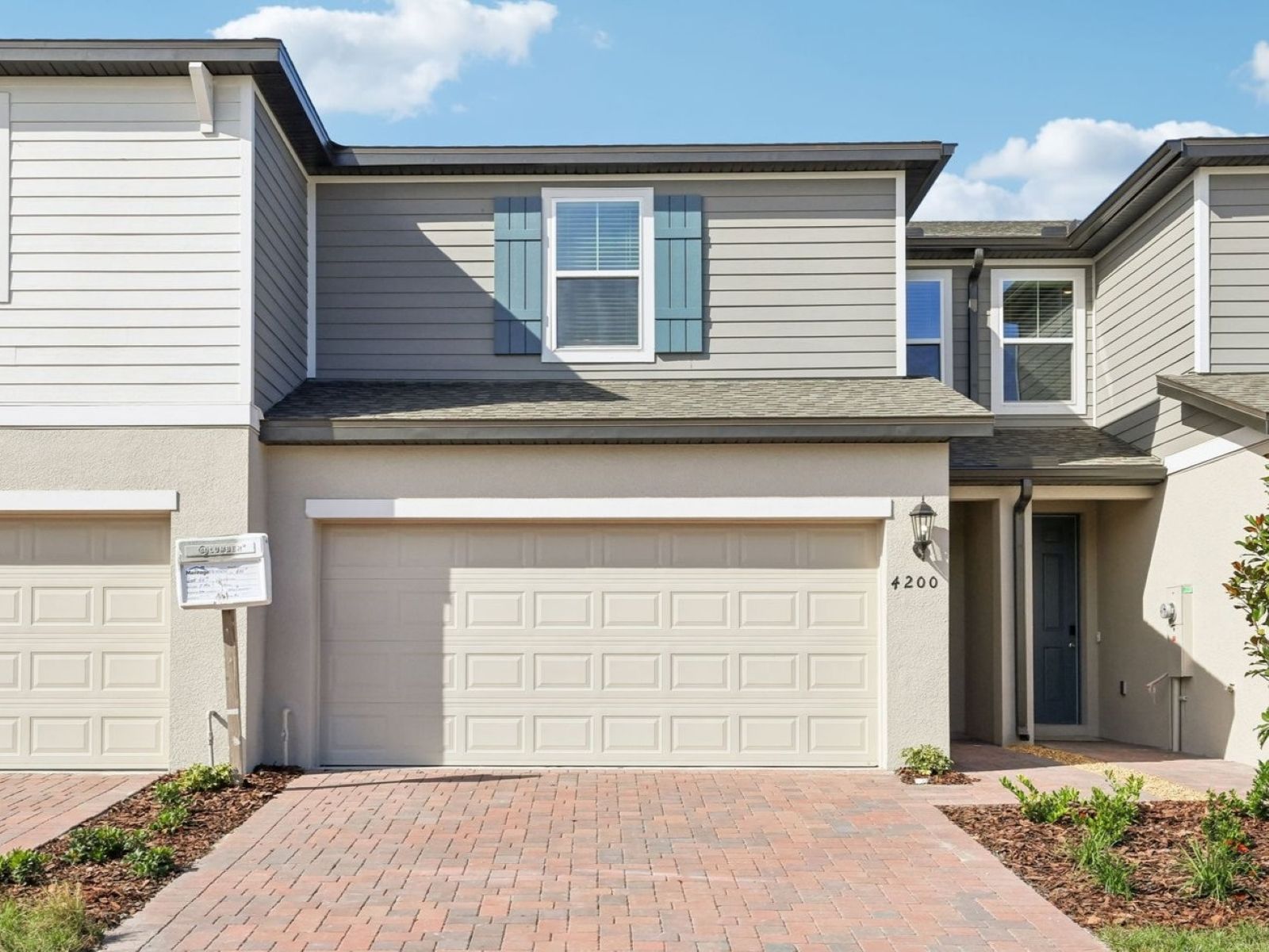 Front Exterior:Front Exterior