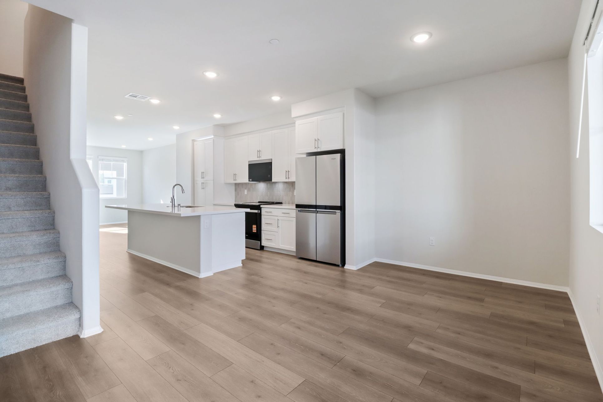 GREAT ROOM:GREAT ROOM