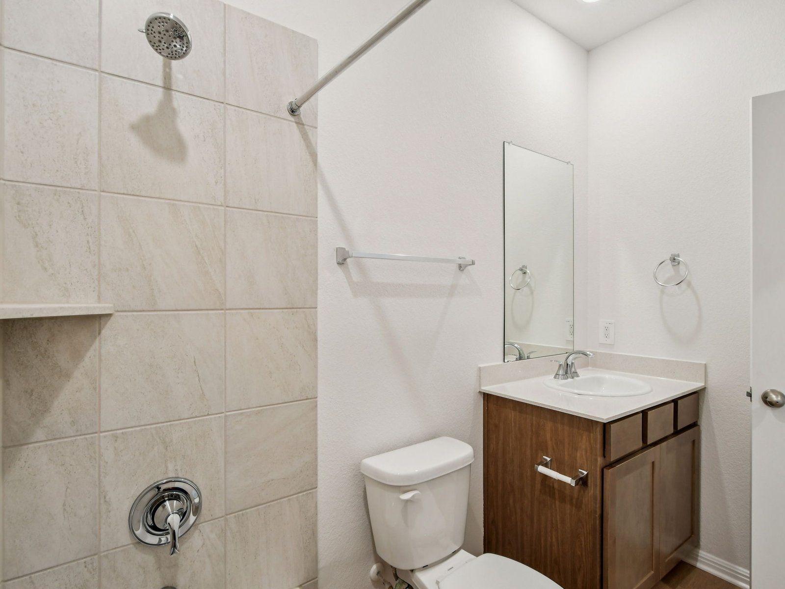 Secondary Bathroom:Secondary Bathroom