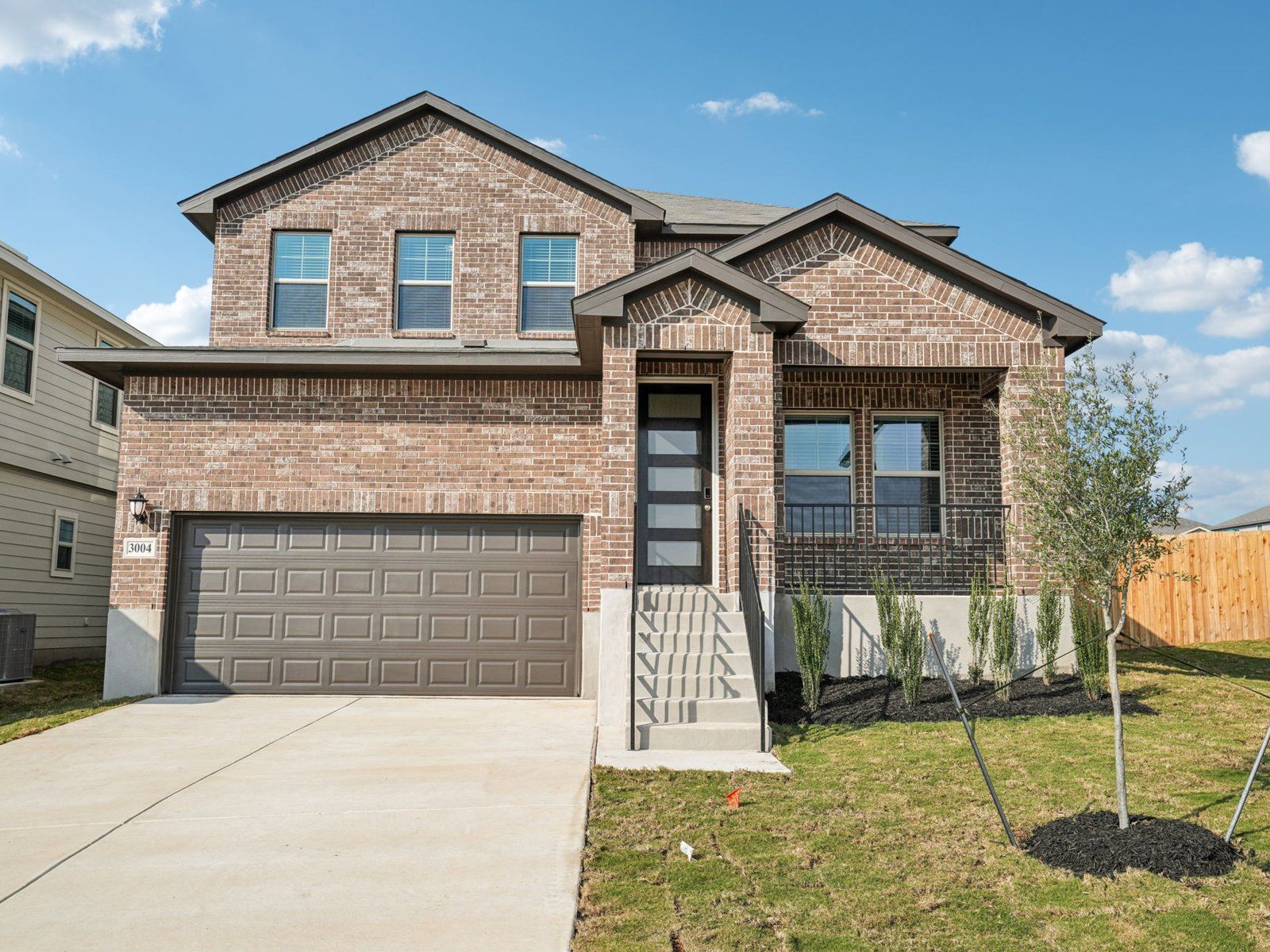 Front Exterior:Front Exterior