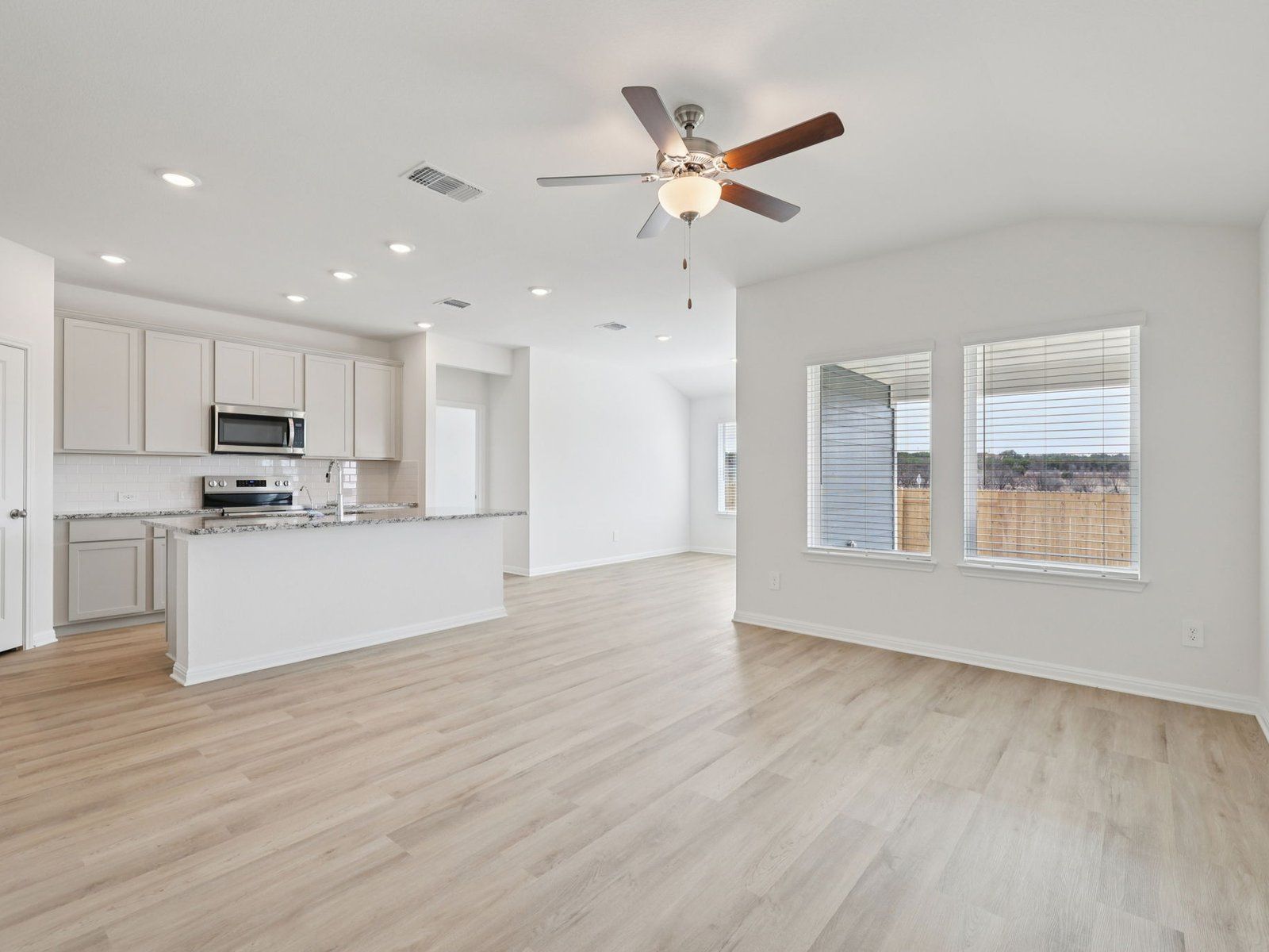 Kitchen, Living, and Dining Areas:Kitchen, Living, and Dining Areas
