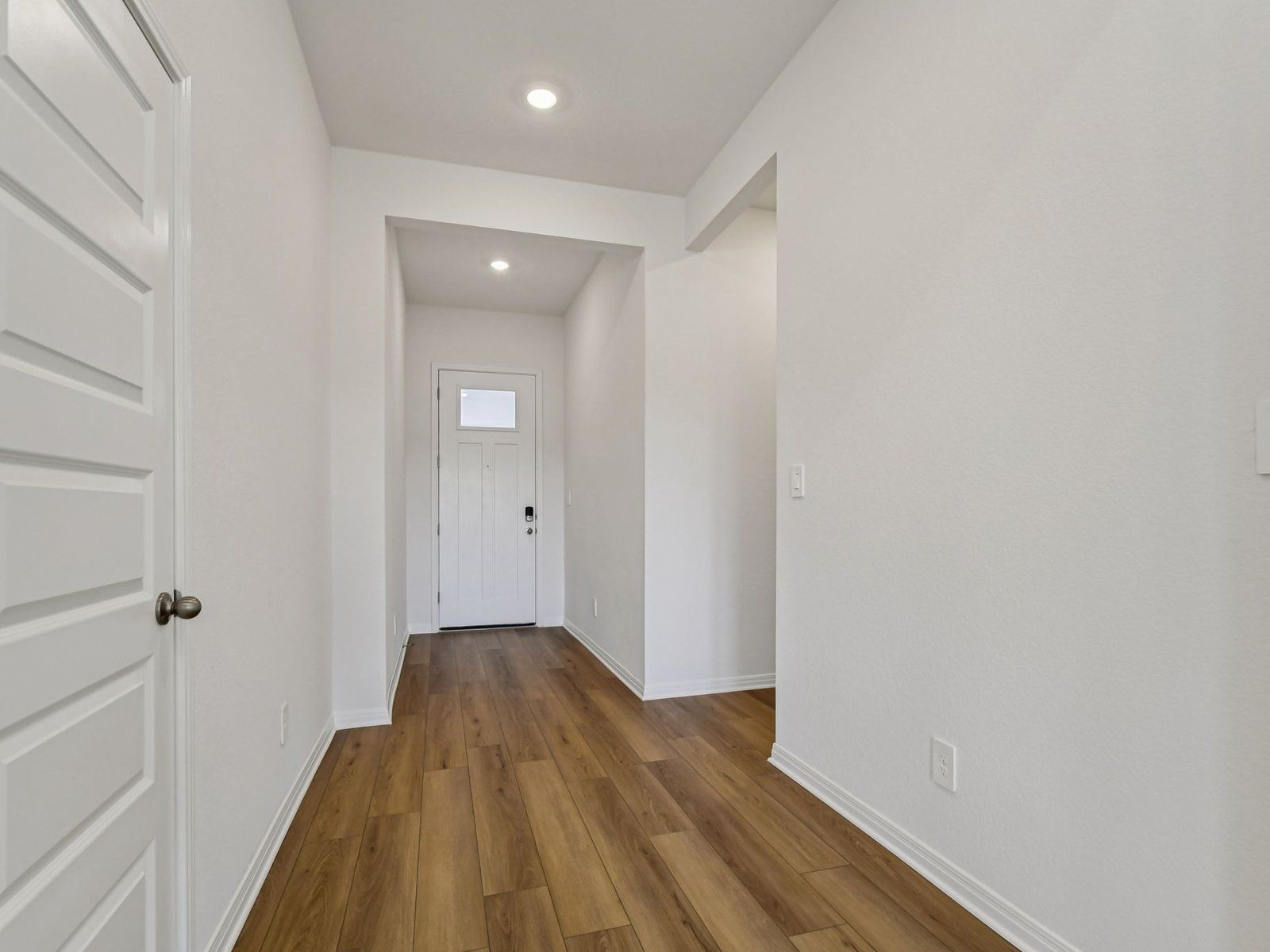 Entry:The Capital (520) Floorplan