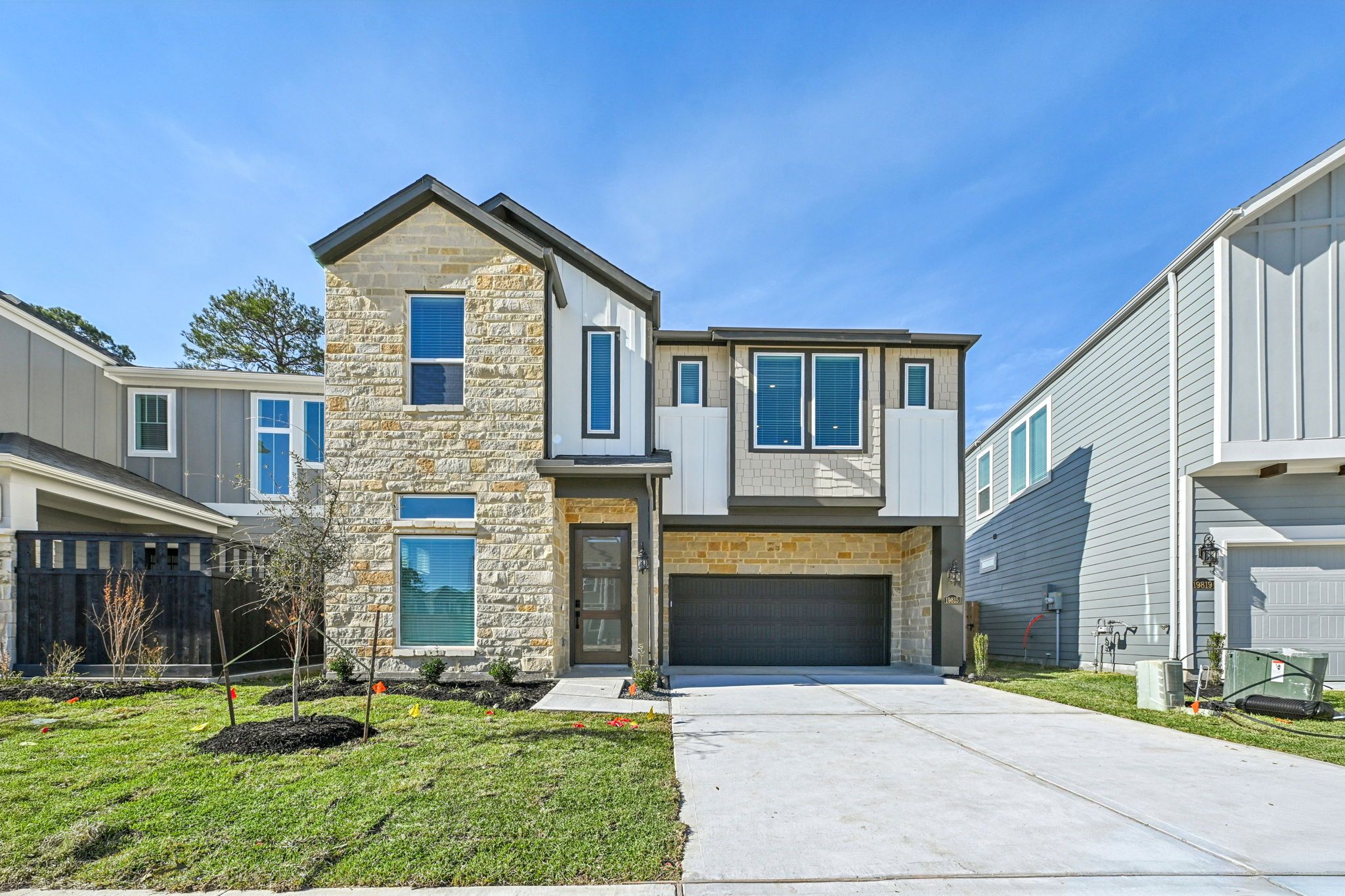 Front Exterior:Front Exterior