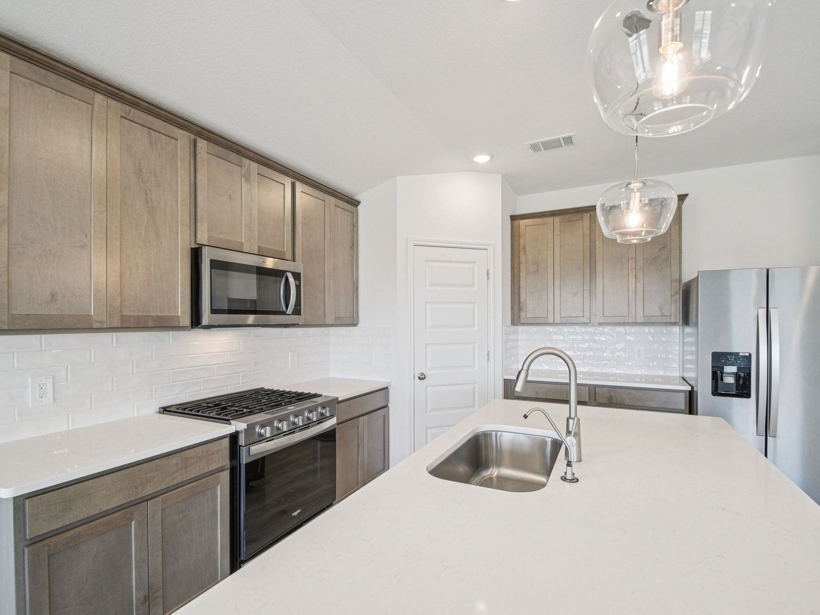 Kitchen:The Preston (403) Floorplan