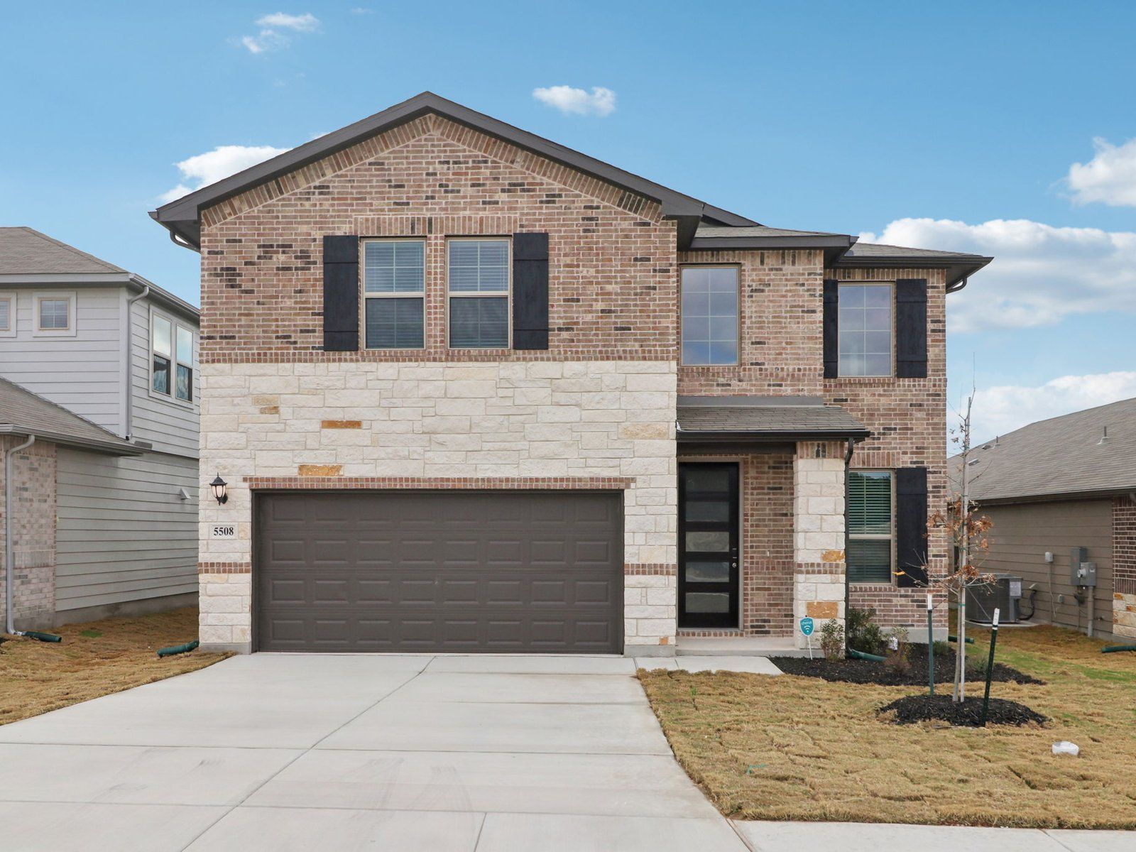 Front Exterior:Front Exterior