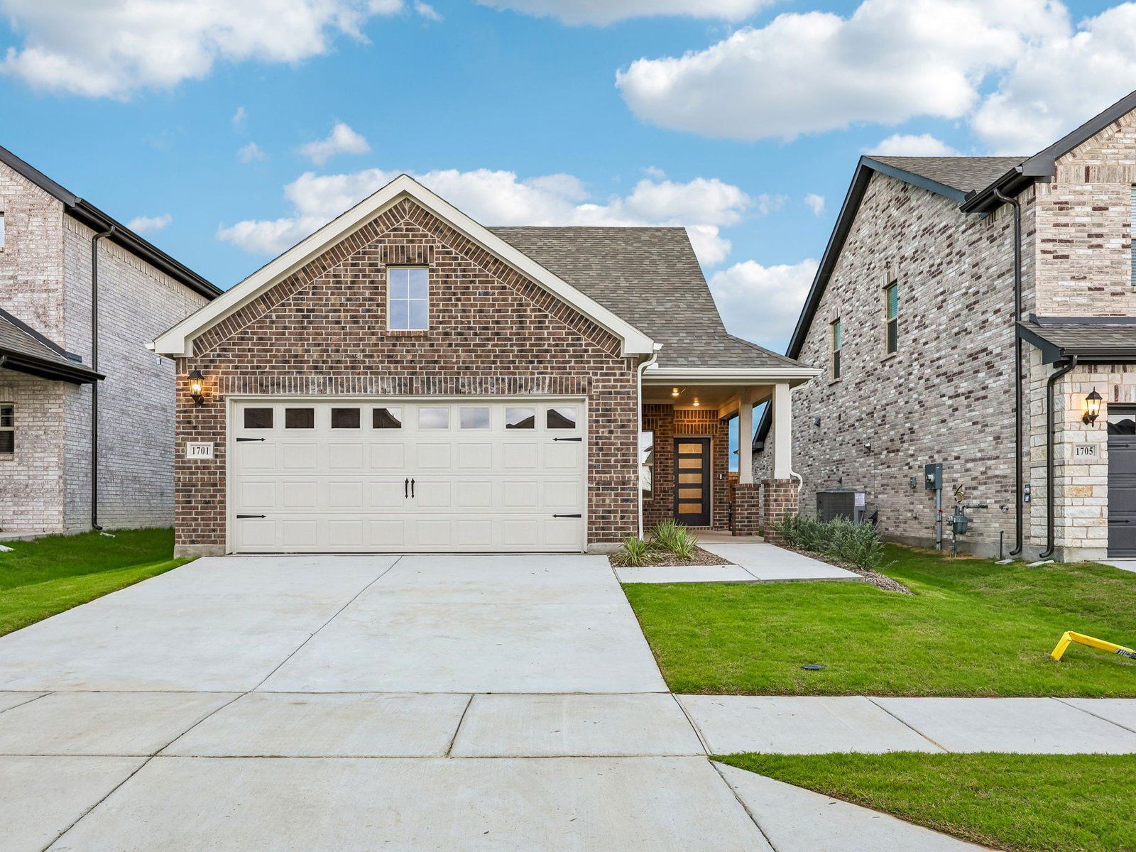 Front Exterior:Front Exterior