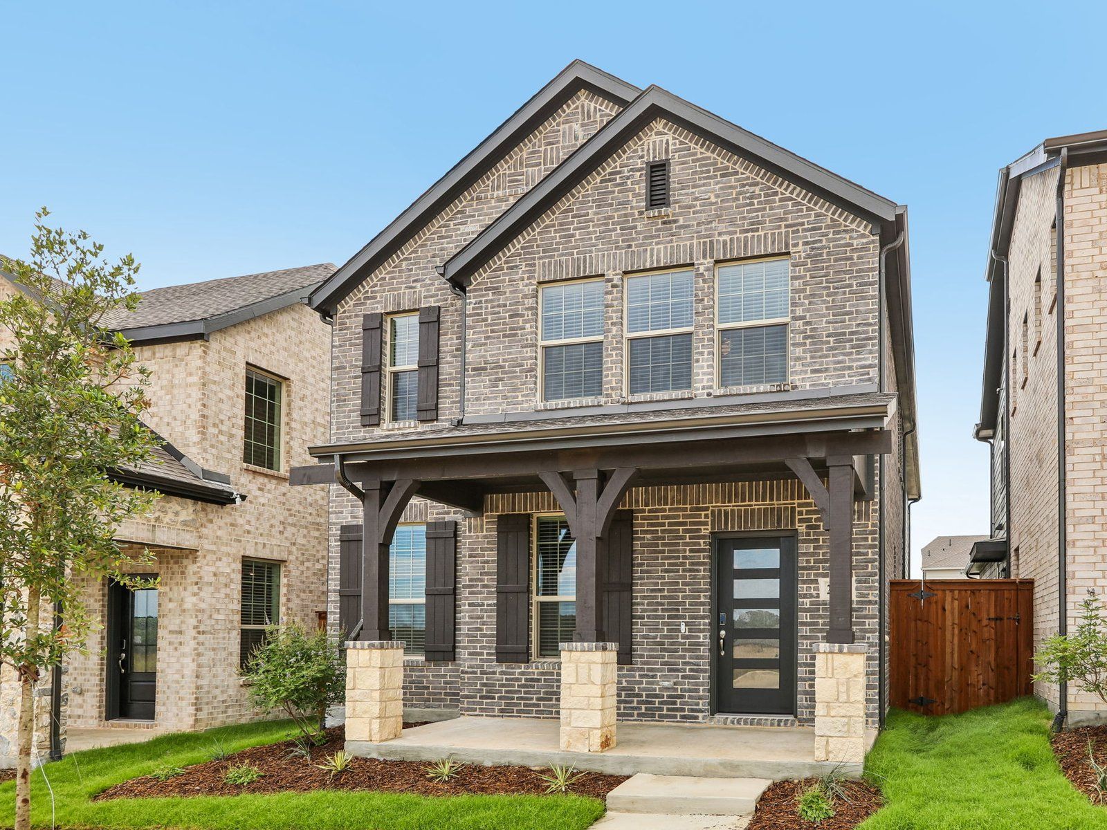 Front Exterior:Front Exterior