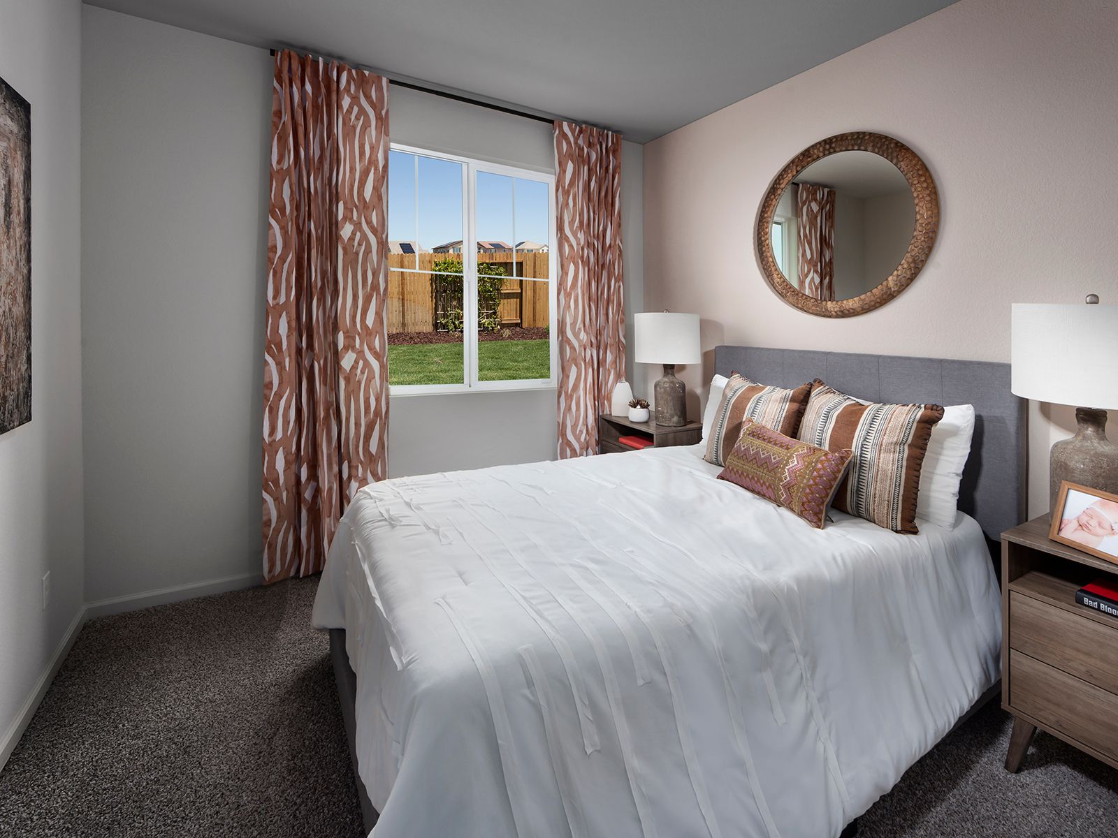 Residence 2 Gallery - bedroom 2:Residence 2 Gallery - bedroom 2