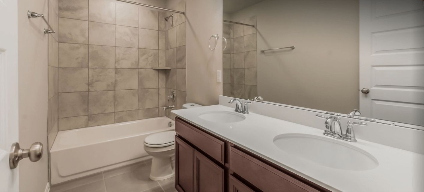 The secondary bath is perfect for kids or guests.:The secondary bath is perfect for kids or guests.