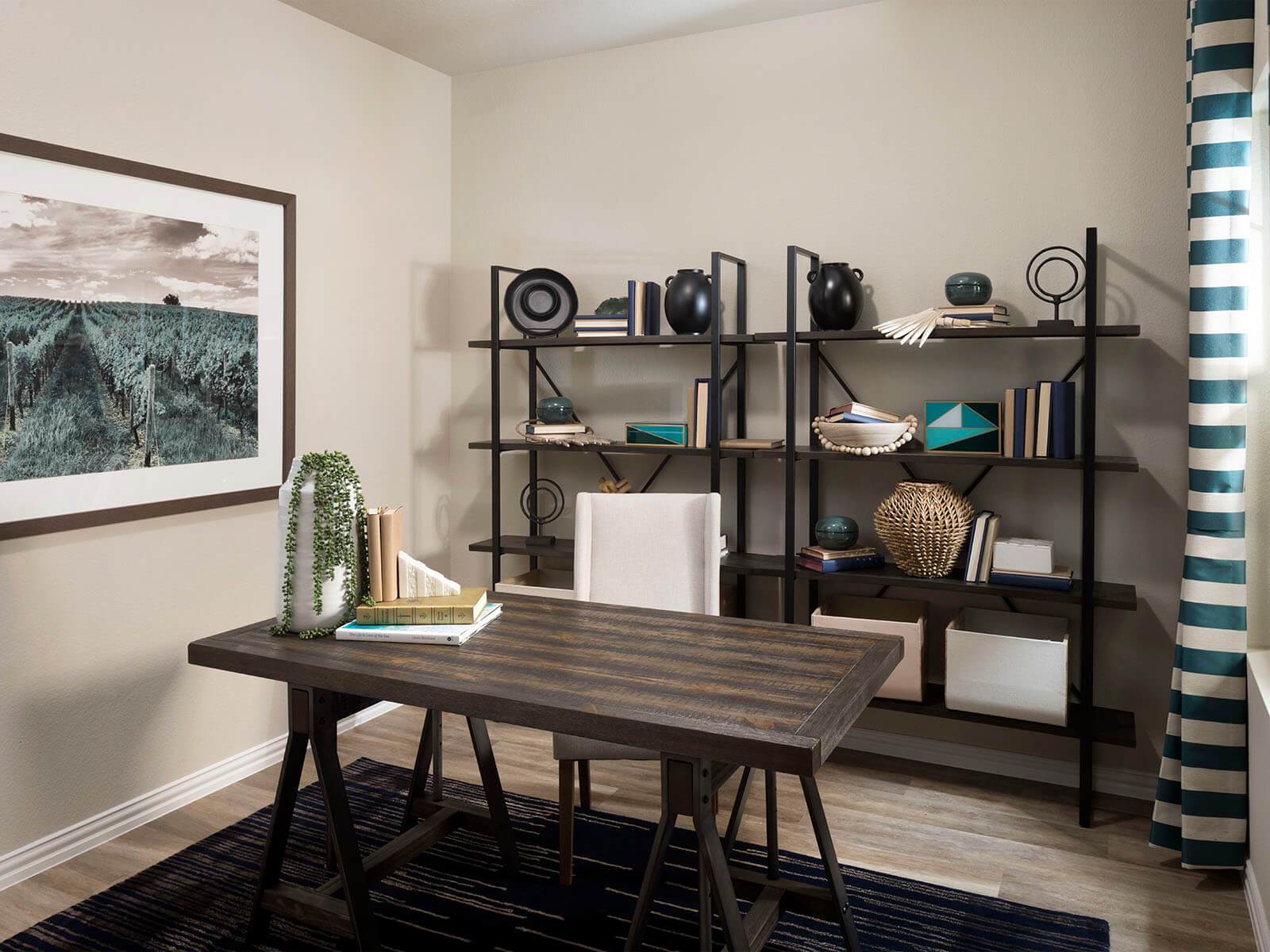 Home office from a Spec home in DFW Community.:Home office from a Spec home in DFW Community.