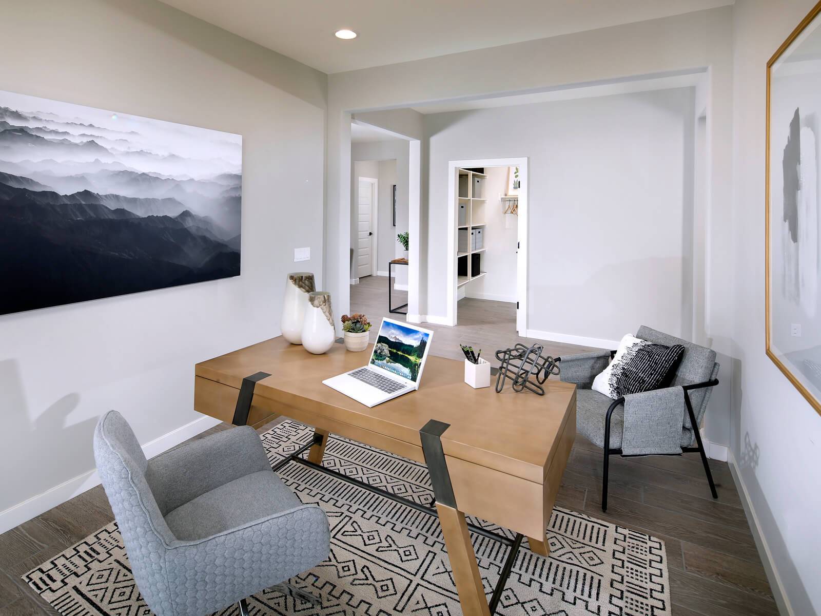 The 2190 floorplan modeled at Houghton Reserve in Tucson, AZ.:The 2190 floorplan modeled at Houghton Reserve in Tucson, AZ.