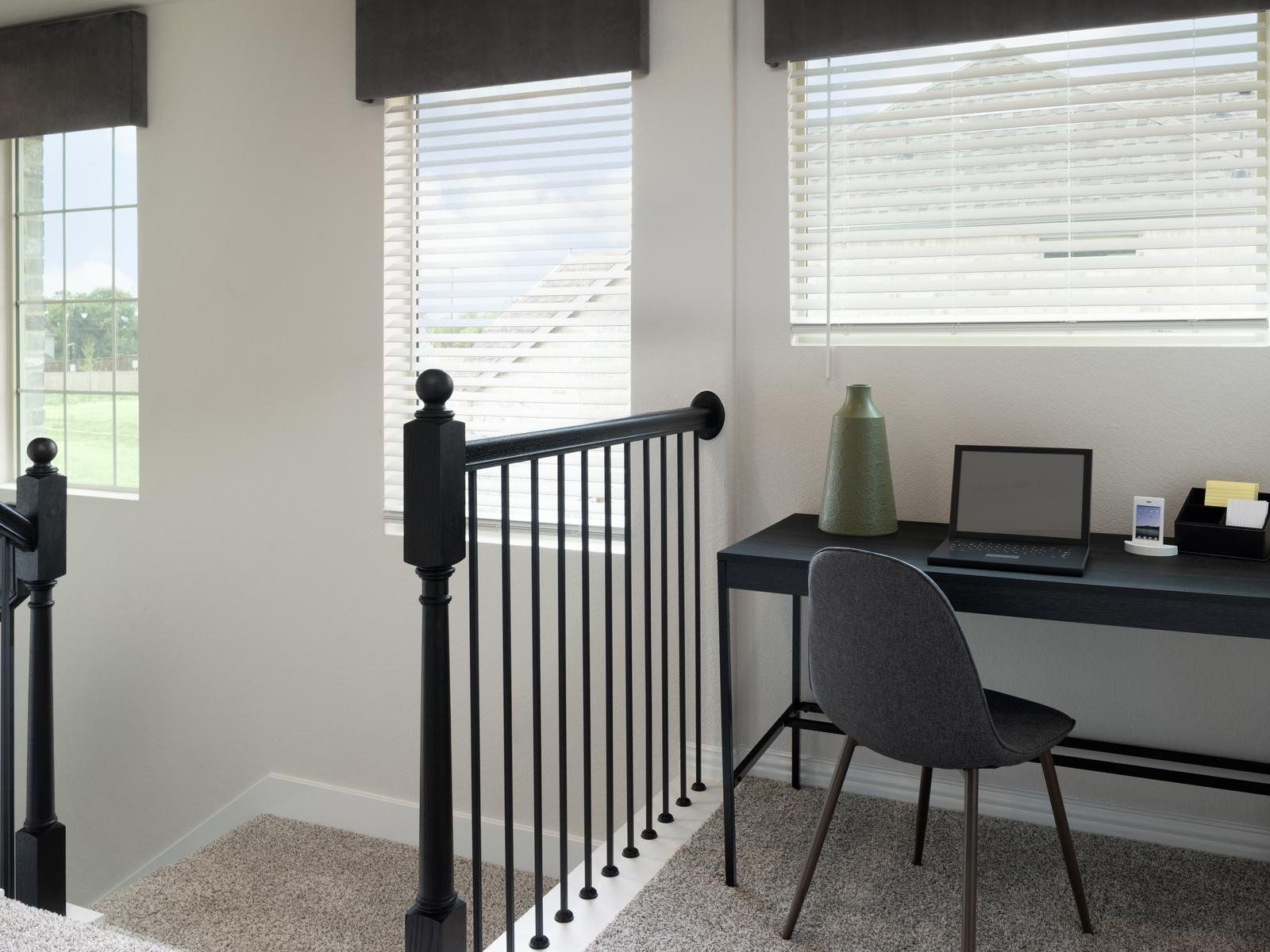Study:Use the landing at the top of the stairs as a study space