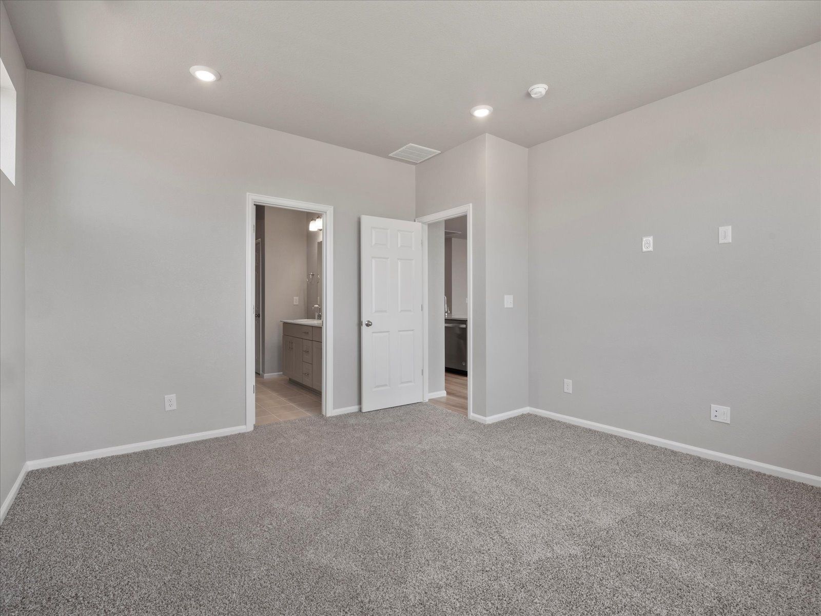 The Primrose floorplan, images taken at Buffalo Highlands.:The Primrose floorplan, images taken at Buffalo Highlands.