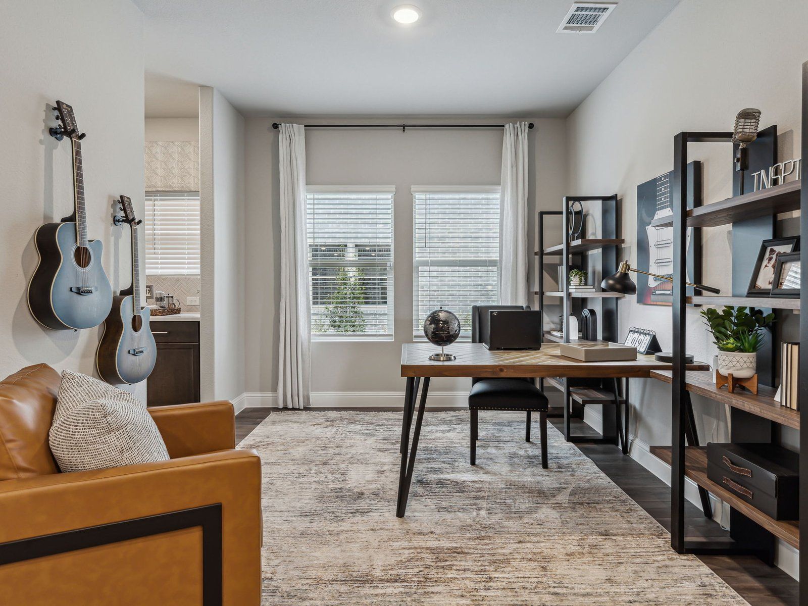 Flex Space:Turn the flex space into a work-from-home office.