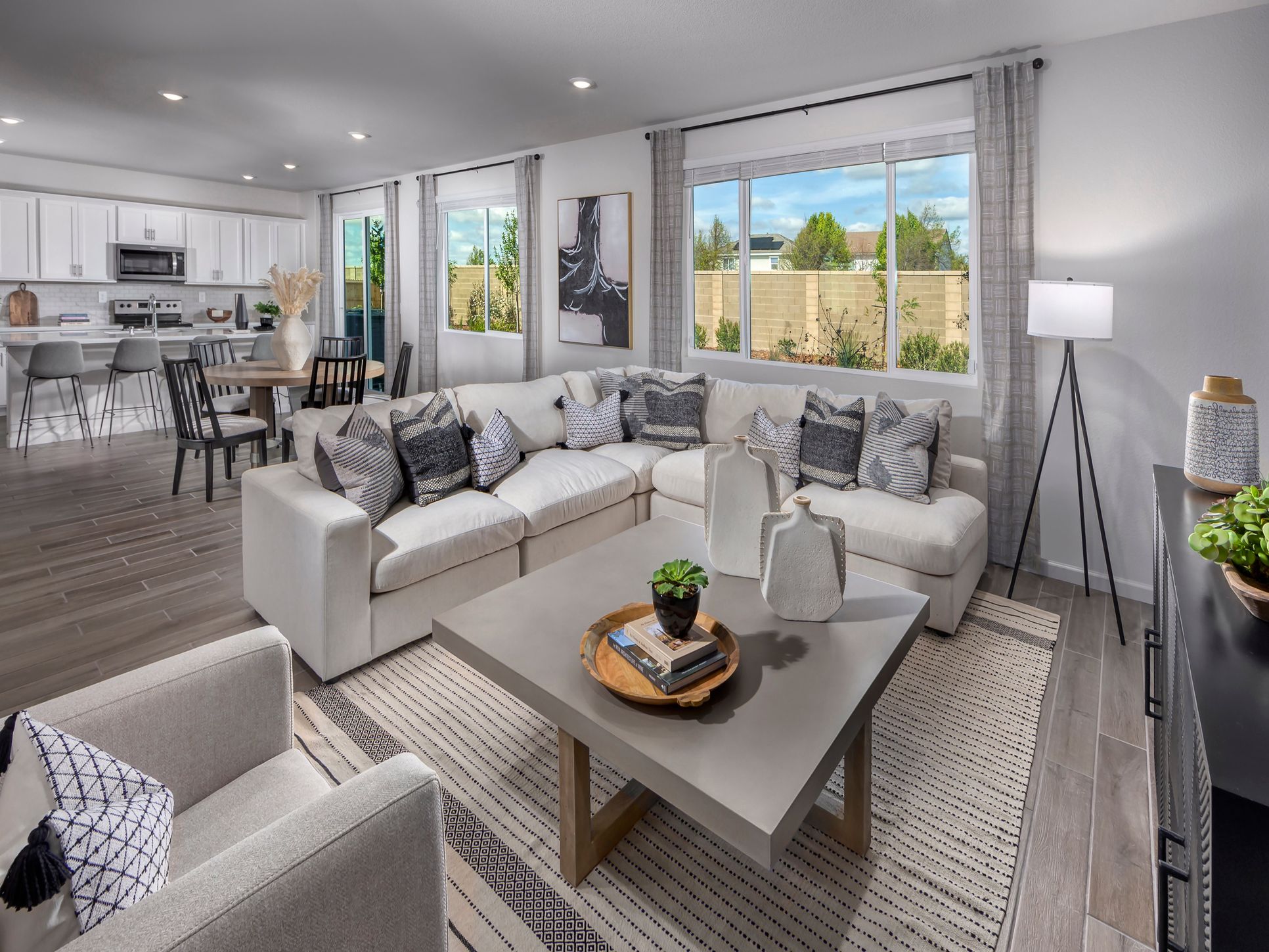 Residence 3 Gallery - NEW - overall:Residence 3 Gallery - NEW - overall