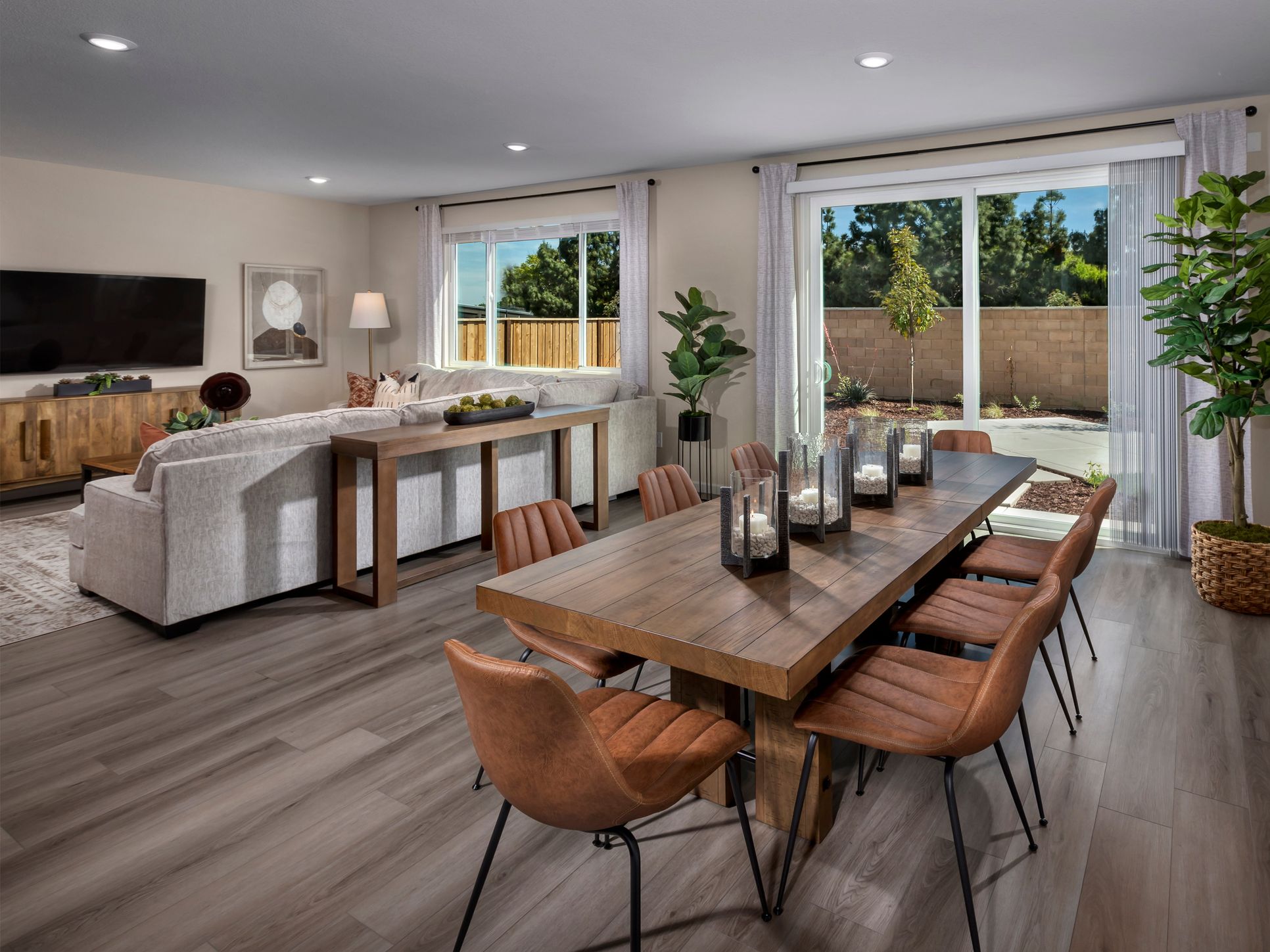 Dining room in the 5012 floorplan at a Meritage Homes community in Antioch, CA.