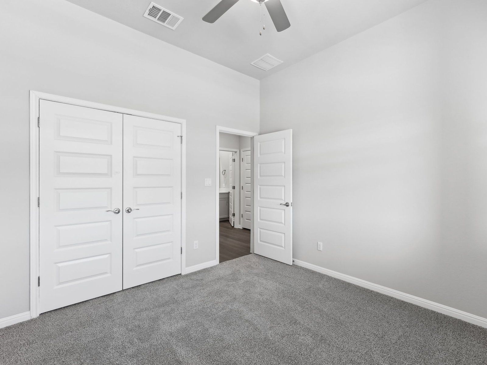 Secondary Bedroom:Secondary Bedroom