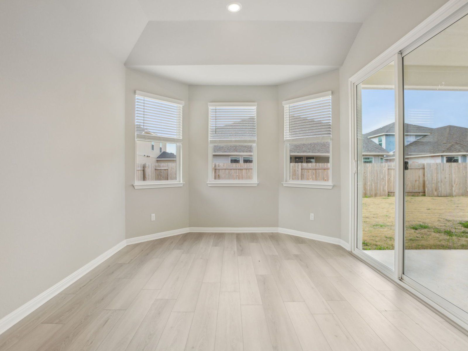 Dining Room:The Heritage (510) Floorplan