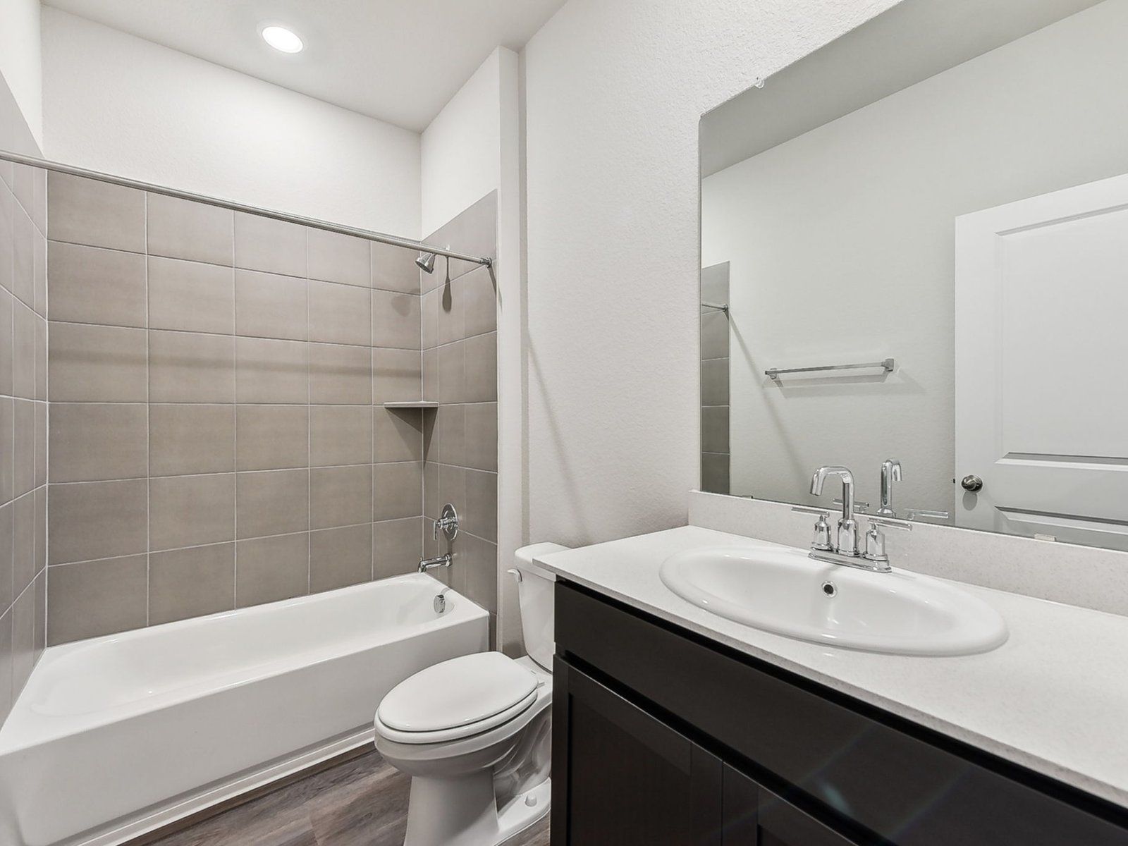 Secondary Bathroom:Secondary Bathroom