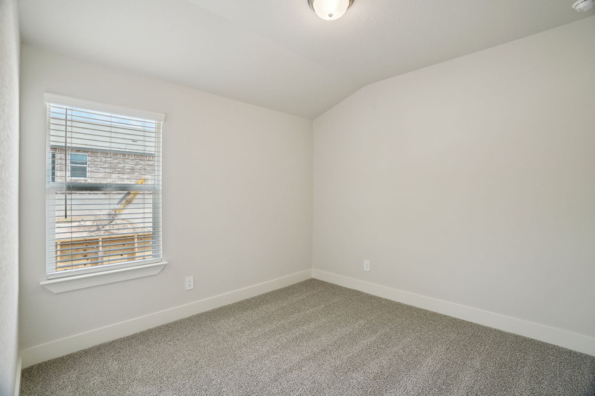 Guest bedroom in the Hughes floorplan at a Meritage Homes community.:SAN_Thomas Pond_Hughes_841_Guest Room_14527 Rainwater Trl_021.jpg