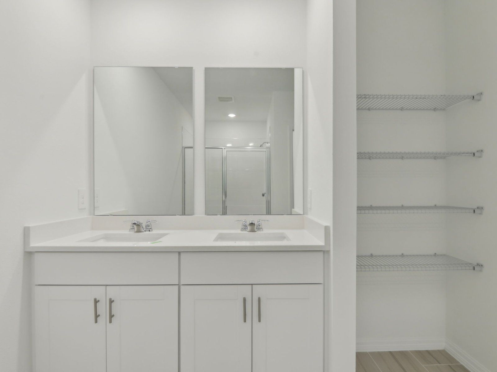 The Daphne floorplan at 325 Castle Drive.:Primary Bathroom