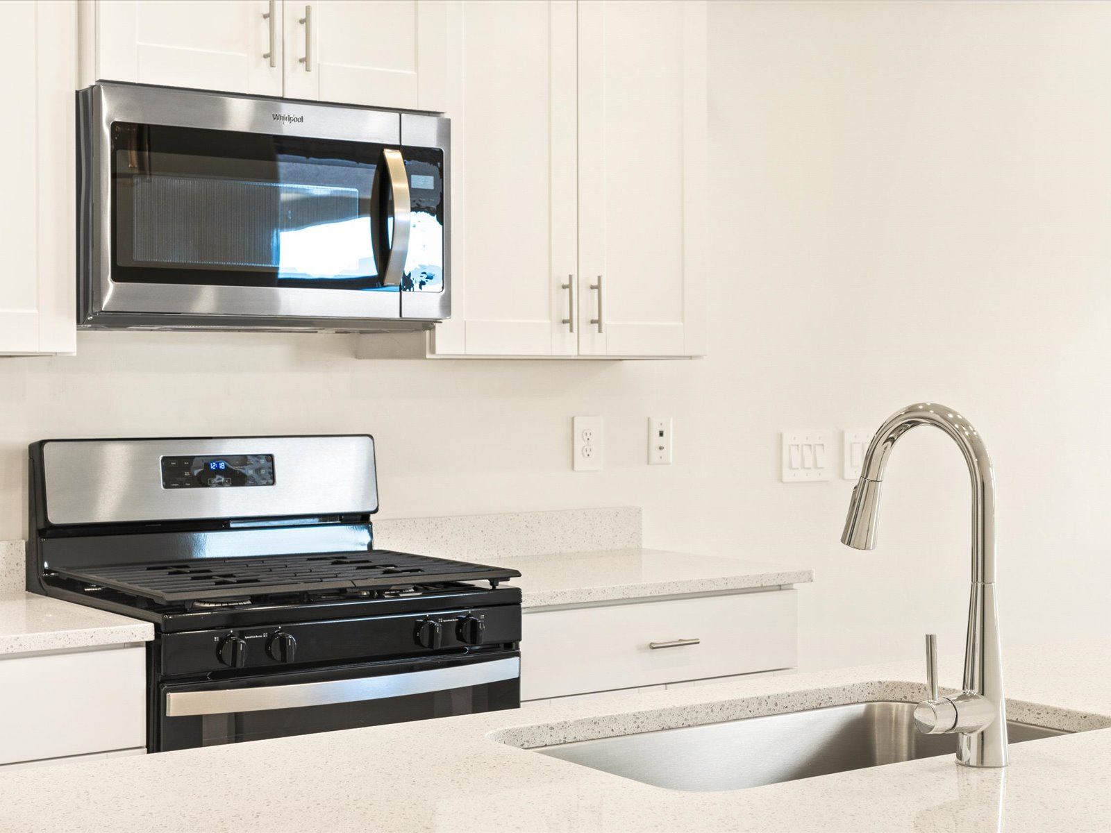 Welcome to the 1320 floorplan.:TUC_Fieldstone_10316_Zimmerman_1320_C_Balanced