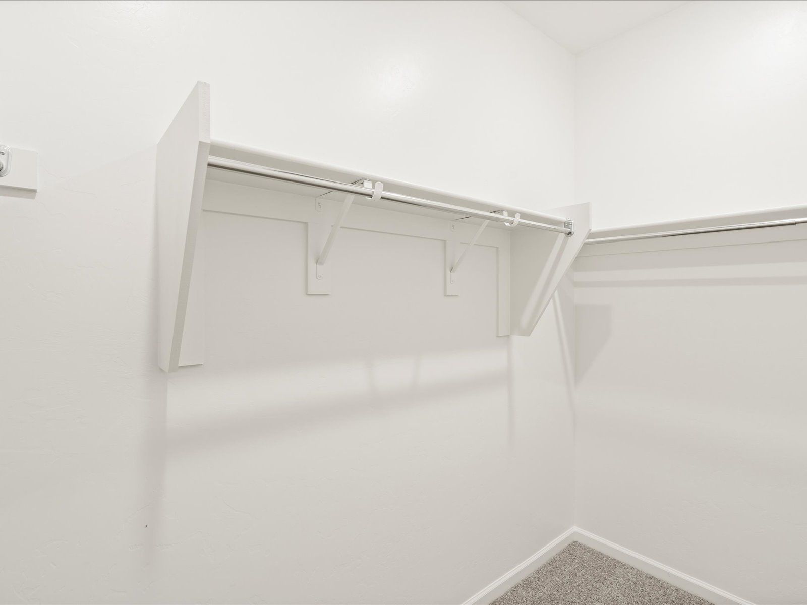 Welcome to the 1600 floorplan.:Closet