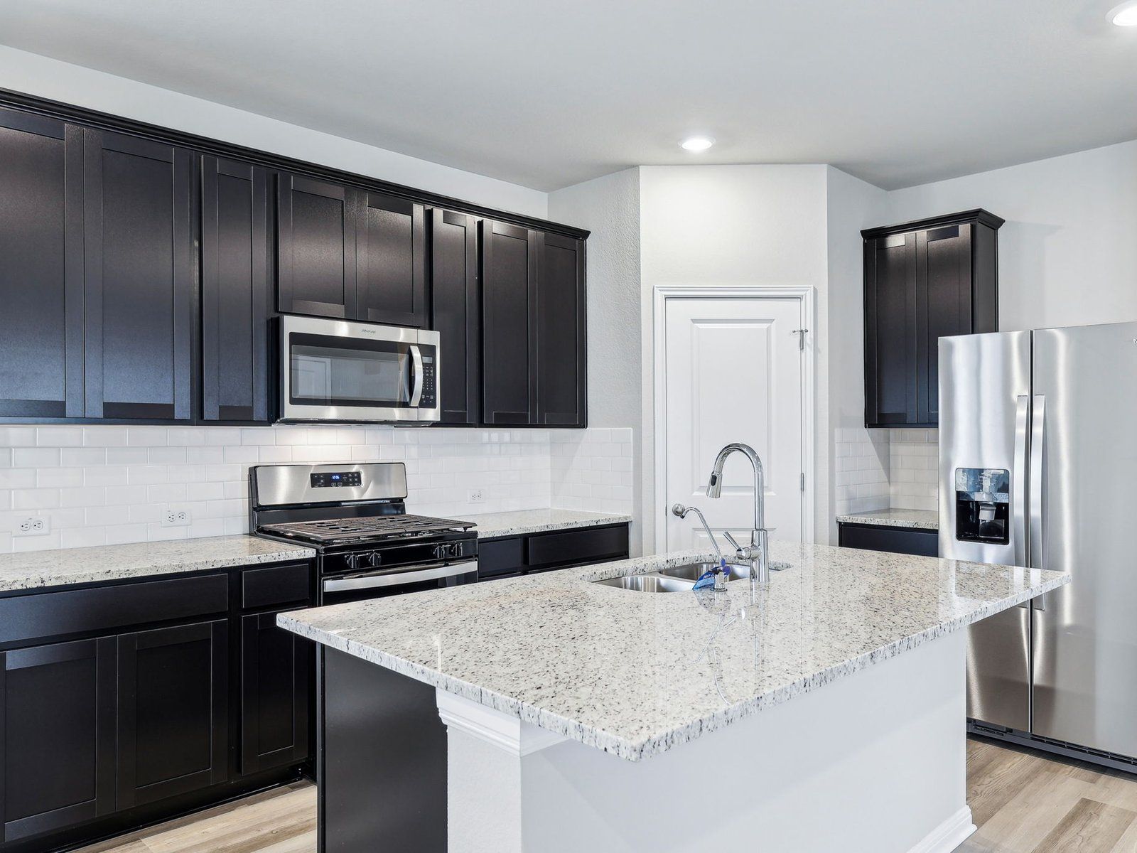 Kitchen:The Eldorado (750) Floorplan