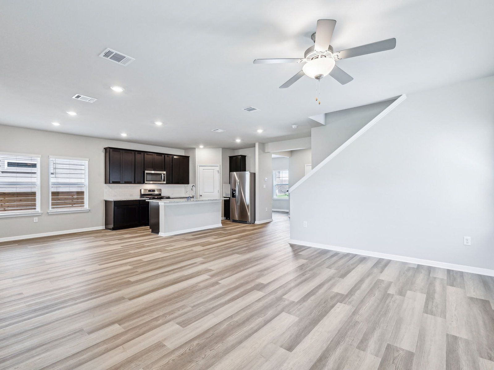 Kitchen, Living, and Dining Areas:Kitchen, Living, and Dining Areas