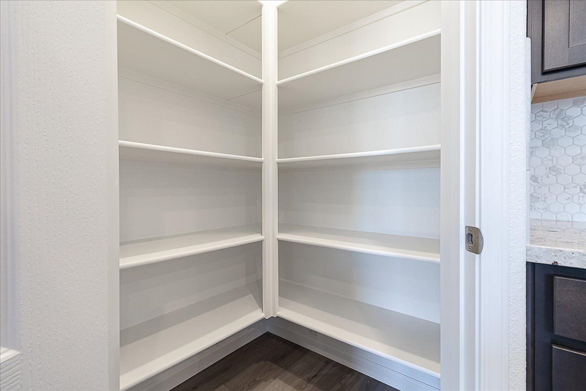 Welcome to 2154 Lazio Ct of Aspen at Villa Ticino in Manteca, CA.:NCA_Aspen_4516_Kitchen_2154_LazioCt_6.jpg