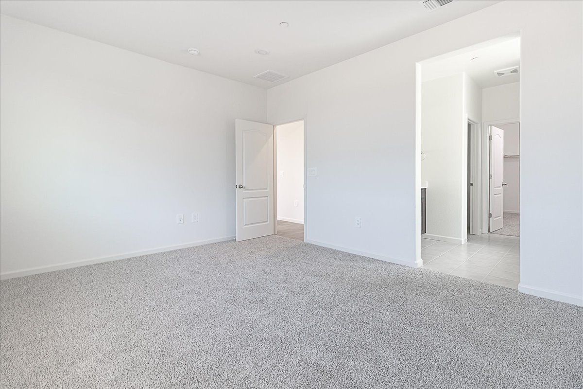 Welcome to 2154 Lazio Ct of Aspen at Villa Ticino in Manteca, CA.:NCA_Aspen_4516_Bedroom_2154_LazioCt_5.jpg