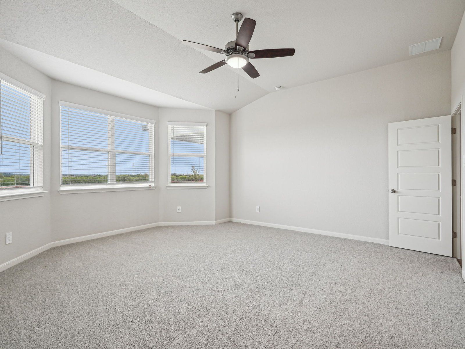 Primary suite in the Sabine floorplan at a Meritage Homes community.:Primary Suite