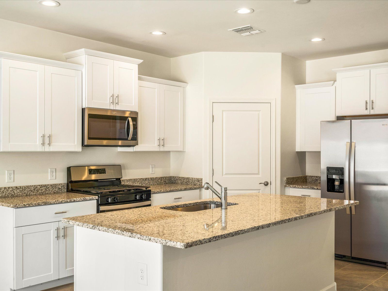 Kitchen:Kitchen